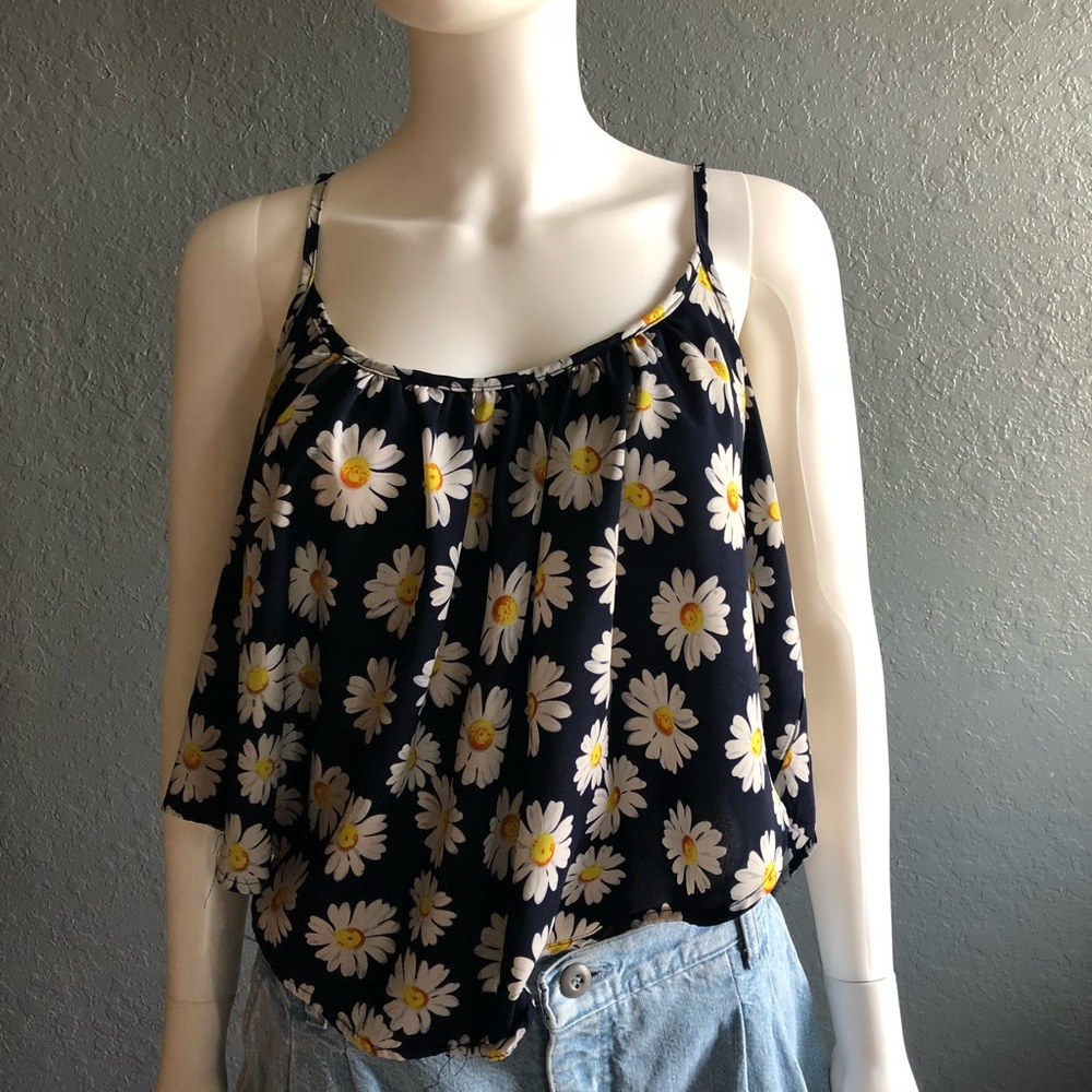 Blue Floral Tank Top Daisy’s Rue 21 Size Large